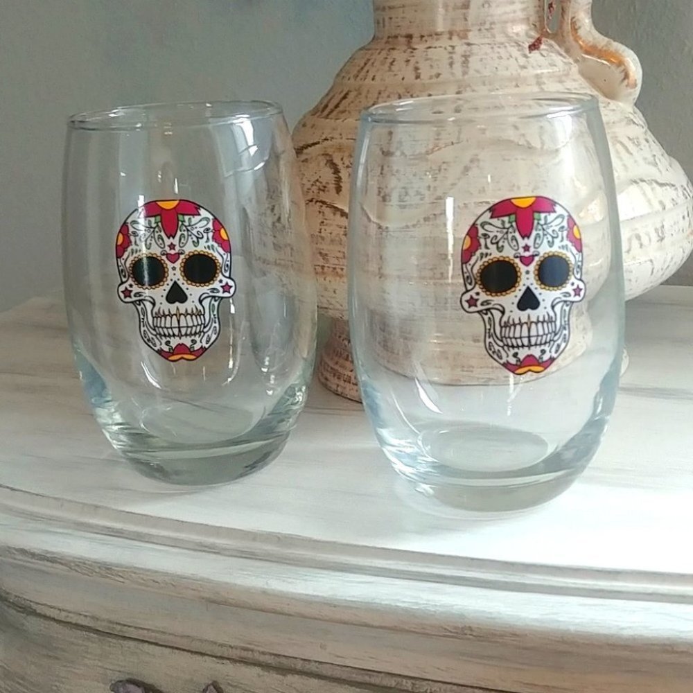 Candy skull wine glass set